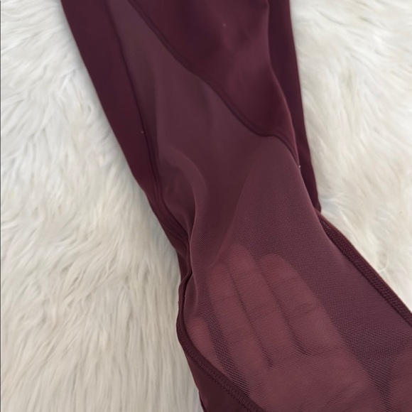 Lululemon High-Waisted Burgundy Leggings full length Size 4 - Picture 6 of 7